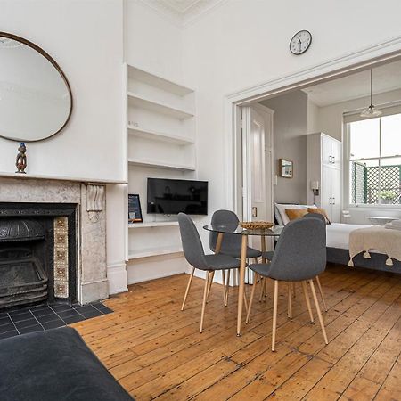 Chic Apartment Near Kensington Palace London Bagian luar foto